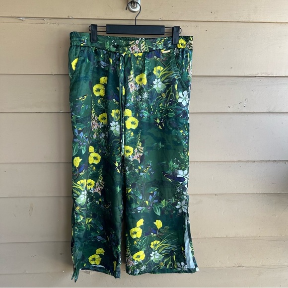 Ted Baker Size M Green Wide Leg Floral Pants Leisure Drawstring 3/4 - Picture 1 of 7